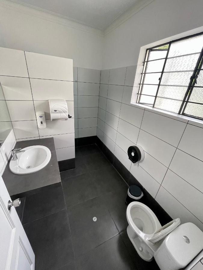 Casaroma Hostels ليما المظهر الخارجي الصورة